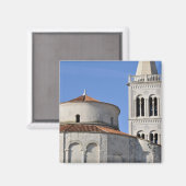 Negende-eeuwse pre-romaanse kerk magneet (Voorkant / Achterkant)