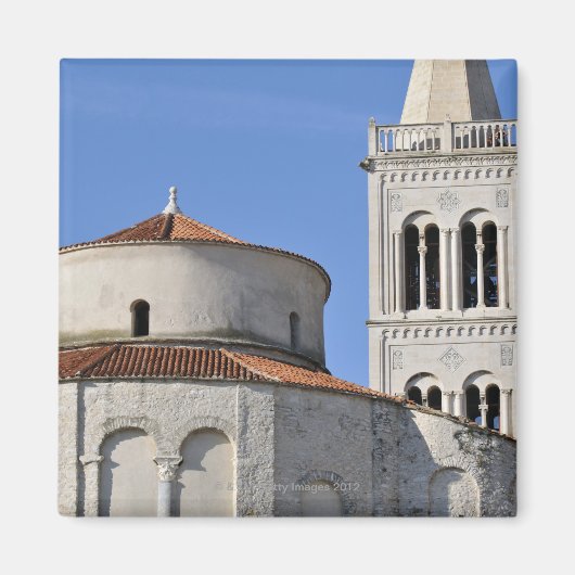 Negende-eeuwse pre-romaanse kerk magneet (Voorkant)