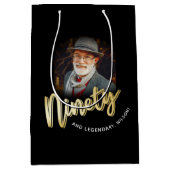 Negentig gouden schrift en aangepaste foto 90ste v medium cadeauzakje (Voorkant)