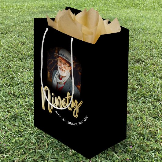 Negentig gouden schrift en aangepaste foto 90ste v medium cadeauzakje