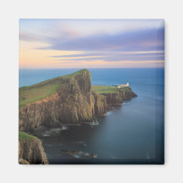 Neist point vuurtoren op Skye bij zonsondergang Magneet