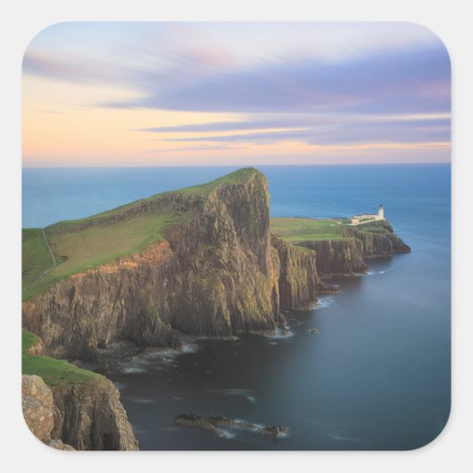 Neist point vuurtoren op Skye bij zonsondergang Vierkante Sticker (Voorkant)