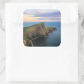 Neist point vuurtoren op Skye bij zonsondergang Vierkante Sticker (Tas)