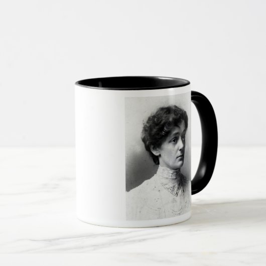 Nellie Cecil Mok (Voorkant rechts)