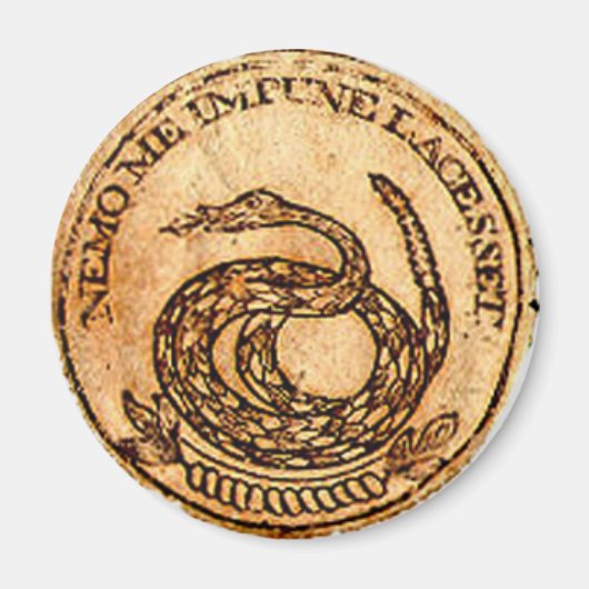 Nemo me impune lacesset magneet (Voorkant)