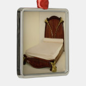 Nenuphar bed, 1905-09 metalen ornament (Rechts)