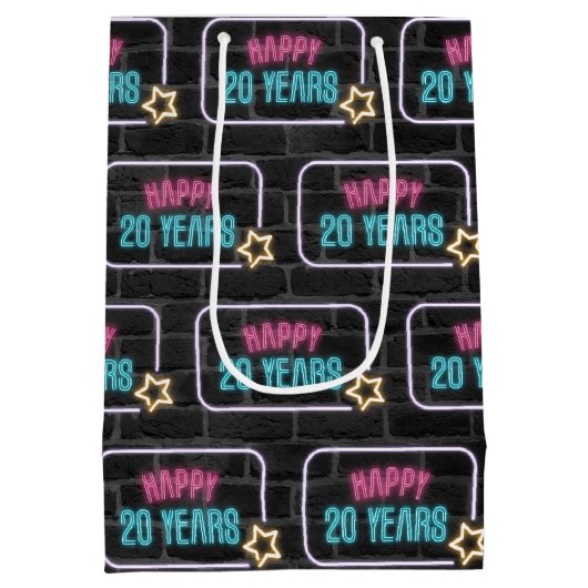 Neon 20th Birthday Sign On Brick Medium Cadeauzakje (Achterkant)
