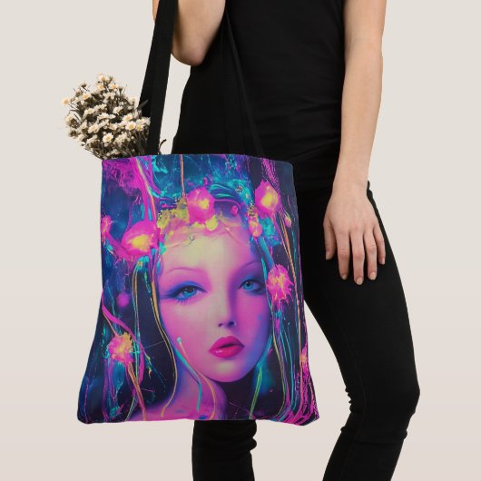 Neon Alien Goddess Tote Bag (Dichtbij)