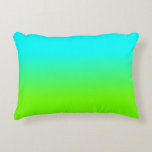 Neon Aqua en Neon Green Ombré Shade Color Fade Accent Kussen<br><div class="desc">Neon Aqua en Neon Green Ombré Shade Color Fade</div>