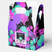 Neon Basketbal Sneakers & Paint Splatter Verjaarda Bedankdoosjes (Geopend)