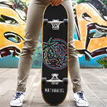 Neon Beach Alien Invasion Funny Persoonlijke naam Persoonlijk Skateboard<br><div class="desc">Neon Beach Alien Invasion Funny Persoonlijke naamskateboard</div>