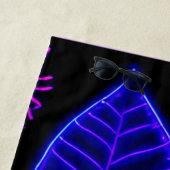 Neon bladeren in roze en Paarse tinten Strandlaken (In situ)