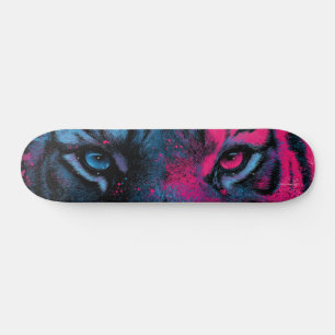Neon Blauw en Roze Close-up van Tijgerogen Persoonlijk Skateboard