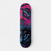 Neon Blauw en Roze Close-up van Tijgerogen Persoonlijk Skateboard (Voorkant)