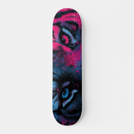 Neon Blauw en Roze Close-up van Tijgerogen Persoonlijk Skateboard (Voorkant)