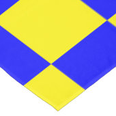 Neon Blauw Geel Geruite Checkerboard  Tafelkleed (Gekanteld)