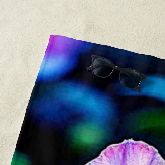 Neon Bloom Magic Glow Design Strandlaken (In situ)