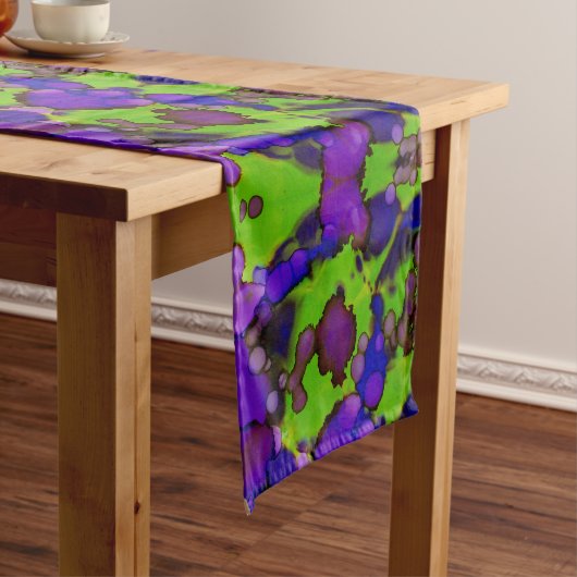 Neon Bloomstorm Korte Tafelloper (Voorbeeld)