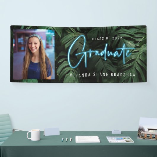 Neon Blue Afstuderen Tropische bladeren Foto Spandoek (Beurs)