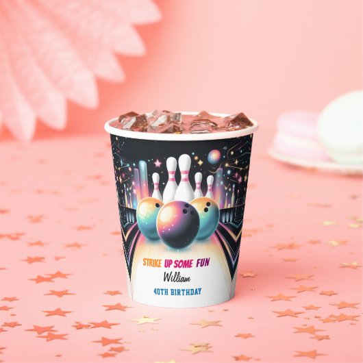 Neon Boy Kinder Team Event Bowling 21ste verjaarda Papieren Bekers (Insitu)