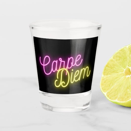 Neon Carpe Diem Word Art Shot Glas (Voorkant)