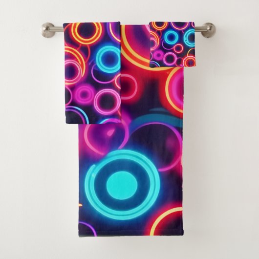 Neon Circles: een levendig visueel feest Bad Handdoek (Insitu)