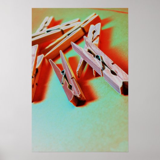 neon clothespins poster (Voorkant)