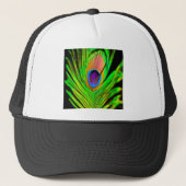 Neon Colors Peacock Feather Trucker Pet (Voorkant)