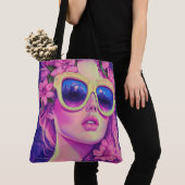 Neon Dream Girl met een bloemenzonnebril Tote Bag (Dichtbij)