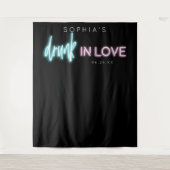 Neon Drink in Love Bachelorette Party Wandkleed (Voorkant)
