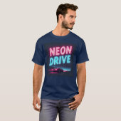 Neon Drive Retro Synthwave-ontwerp T-shirt (Voorkant volledig)