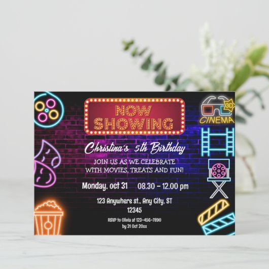 Neon Film Nacht Verjaardagsfeestuitnodiging Kaart (Staand voorkant)