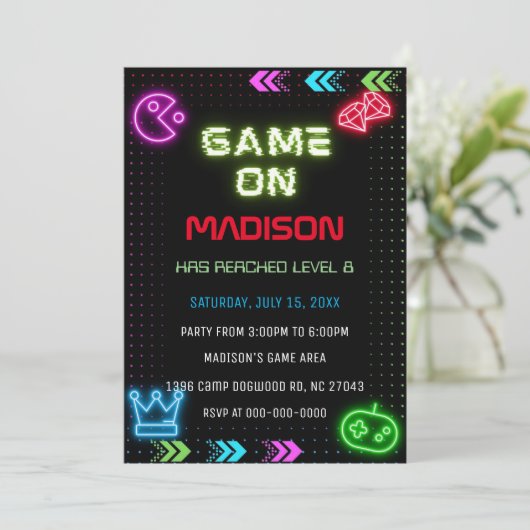 Neon Game Verjaardag uitnodiging (Staand voorkant)