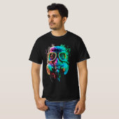 Neon Gas Mask: levendige chaoskunst T-shirt (Voorkant volledig)