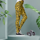 Neon geel Leopard Animal Print Leggings<br><div class="desc">Dierlijke luipaard print Leggings zijn een gedurfde en modieuze keuze met een levendige groene achtergrond en een ingewikkeld luipaard print patroon. De unieke combinatie van de opvallende groene kleur en de klassieke luipaardprint creëer is een boeiende versmelting van moderne en animalistische esthetiek. Deze leggings zijn veelzijdig, geschikt voor zowel casual...</div>