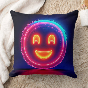 Neon Glimlach: Helder Gelukkig Glow-ontwerp Kussen