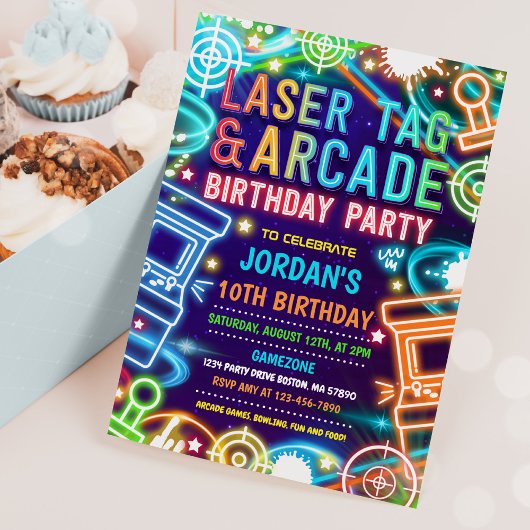 Neon Glow Laser Label en Arcade Birthday Party Kaart