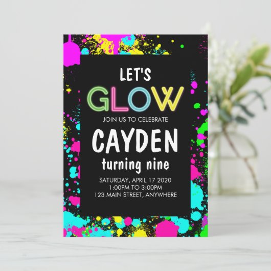 Neon Glow Paint Splatter Verjaardag Kaart (Staand voorkant)