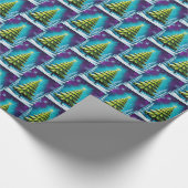 Neon Glow Pine Tree met ster in Dromerige Snowy Fo Cadeaupapier (Hoek)