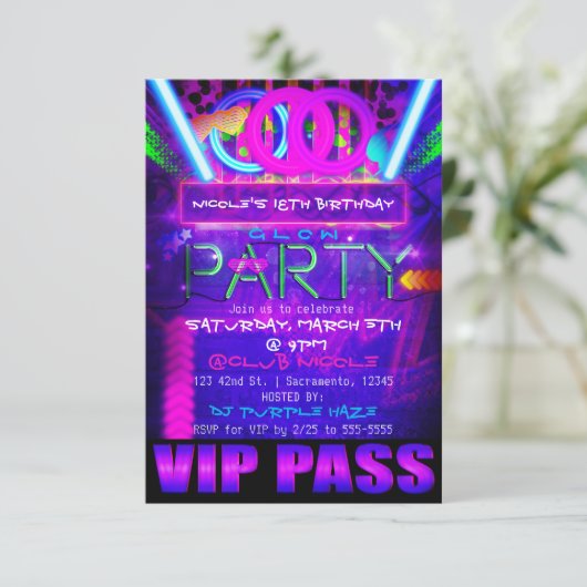 Neon Glow PTY Birthday VIP PASS Club Uitnodigingen (Staand voorkant)