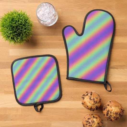 Neon Glow Rainbow Stripe Ovenwant & Pannenlap Set (Top down)