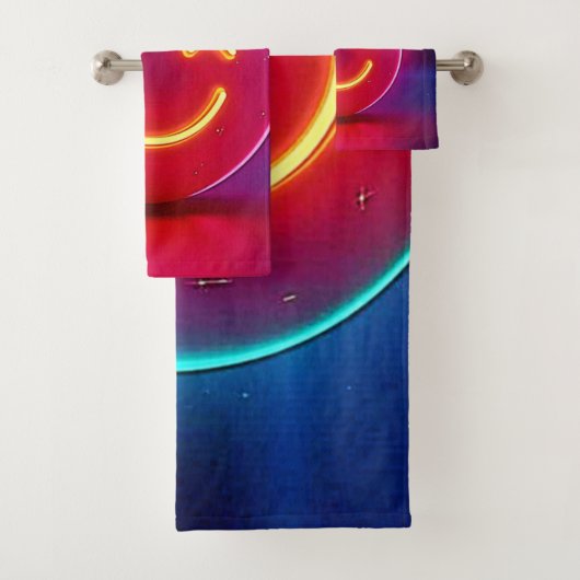 Neon Glow Smiley Face Bad Handdoek (Insitu)