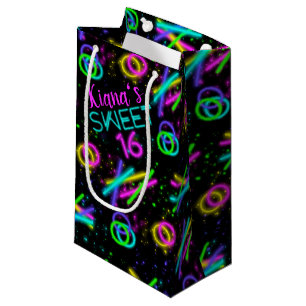 Neon Glow Stick Sweet 16 Name ID760 Klein Cadeauzakje
