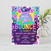 Neon Glow Tie Dye Bounce House Verjaardagsfeest Kaart (Staand voorkant)