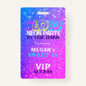 Neon Glow VIP toegang Zoete 16 verjaardagsuitnodig Badge (Voorkant)