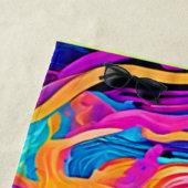 Neon Godin met Stromend Kosmisch Haar Strandlaken (In situ)