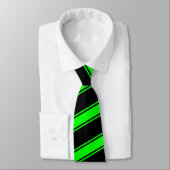 Neon Green & Black Diagonal Stripes Stropdas (Gebonden)