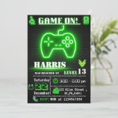 Neon Green Gamer Birthday Party Invitation Kaart (Staand voorkant)