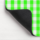 Neon Green Gingham Pattern van Shirley Taylor Muismat (Hoek)