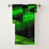 Neon Green Leaves Art. Bad Handdoek (Insitu)